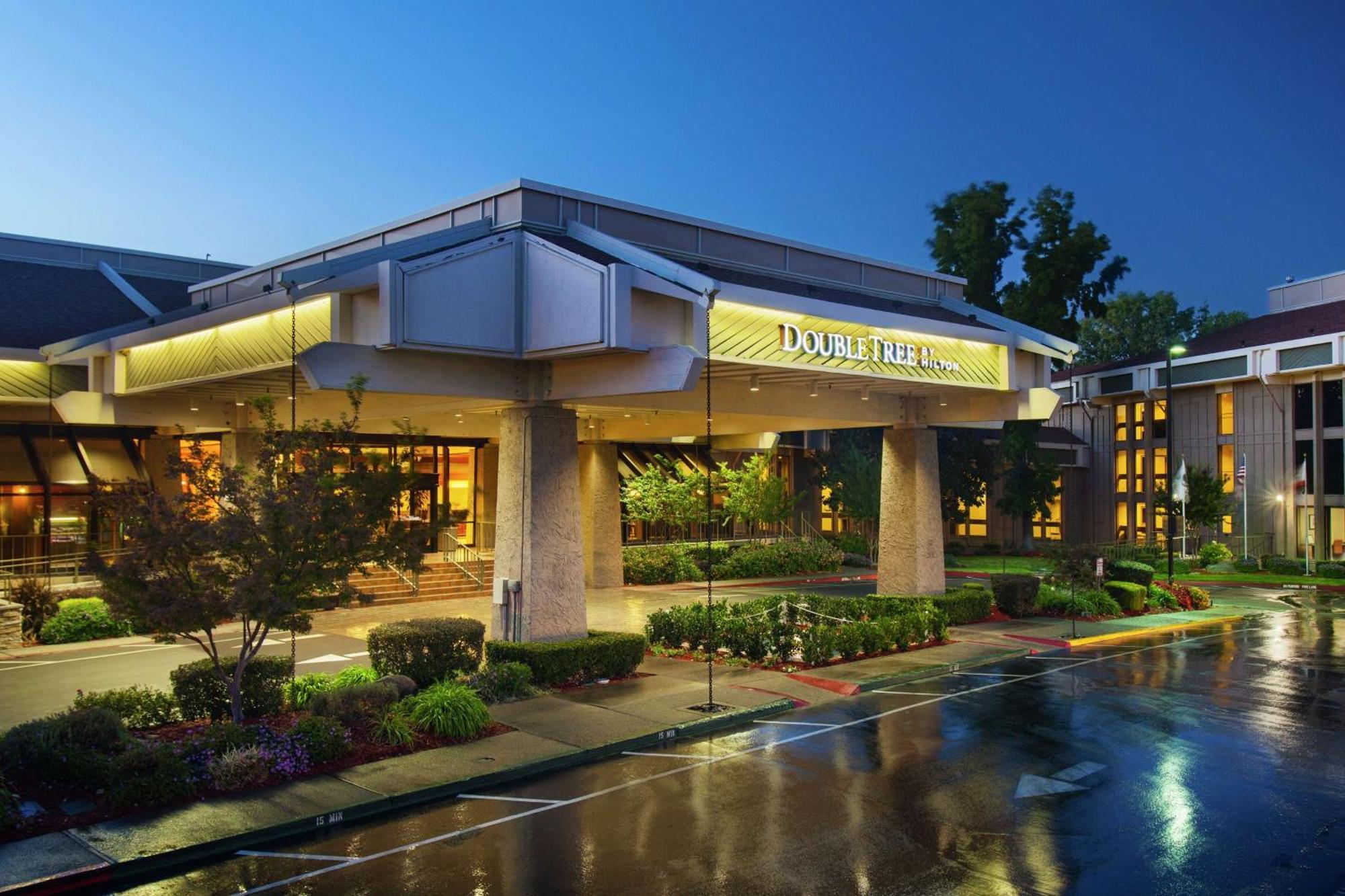 Doubletree By Hilton Sacramento