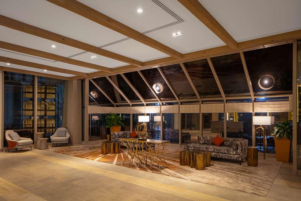Doubletree By Hilton Hotel
